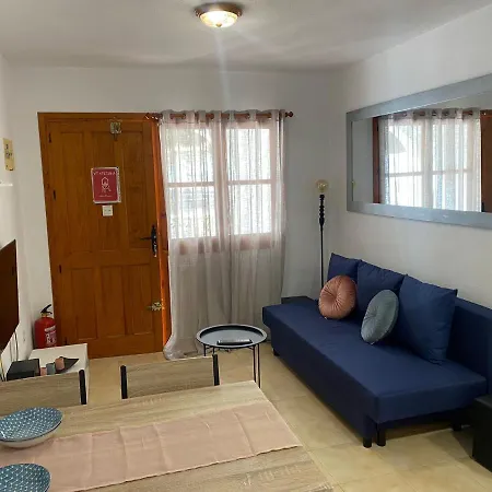 Apartment Casa Del Gato Rojo , Communal Swimming Pool , Terrace With Barbecue