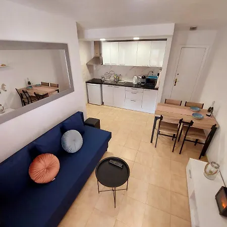 Casa Del Gato Rojo , Communal Swimming Pool , Terrace With Barbecue Apartment