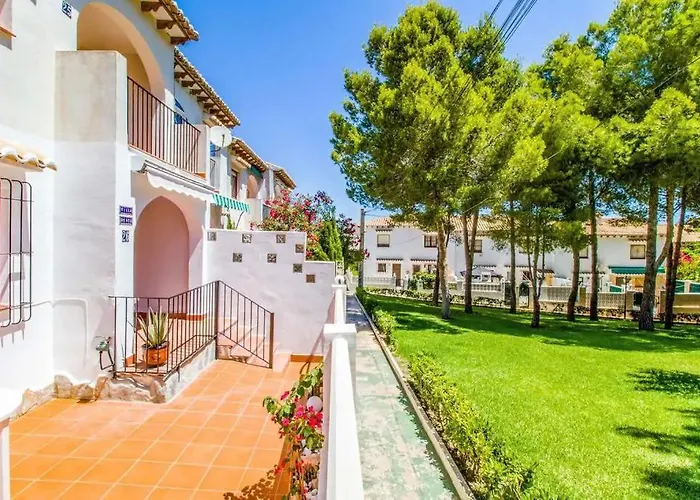 Casa Del Gato Rojo , Communal Swimming Pool , Terrace With Barbecue *